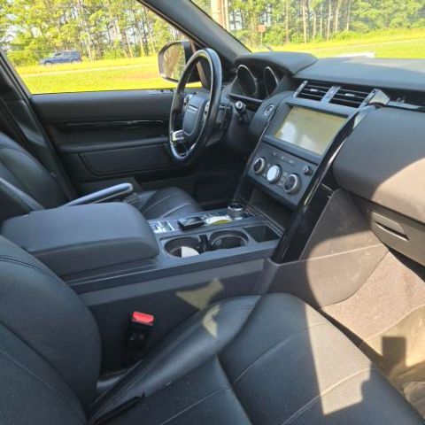 2020 Land Rover Discovery SE