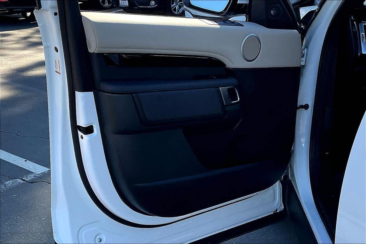 2020 Land Rover Discovery SE Roseville CA