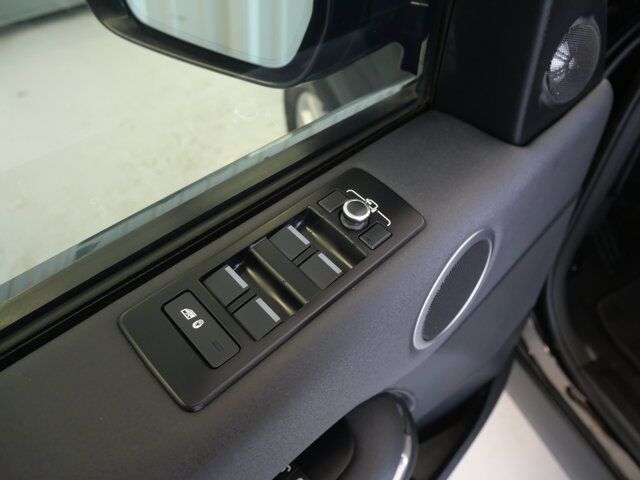 2020 Land Rover Discovery SE San Juan TX