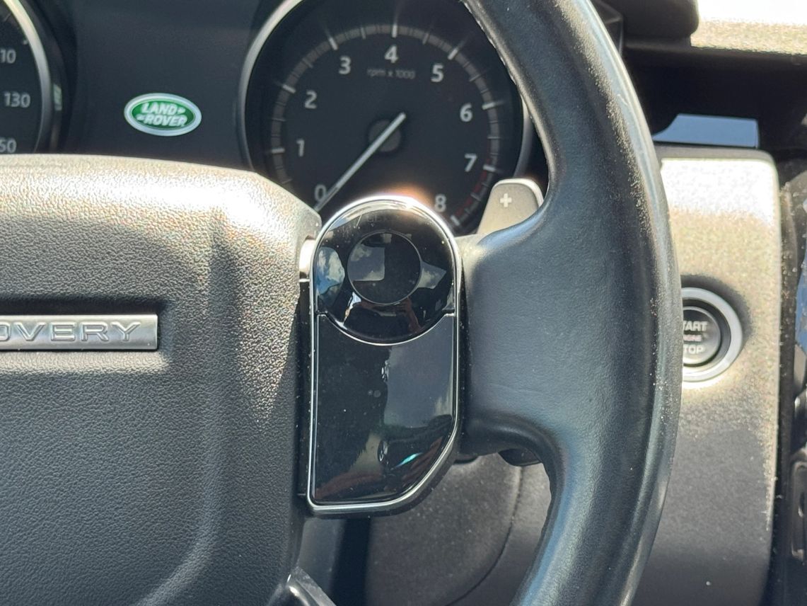 2020 Land Rover Discovery SE Sport Utility 4D