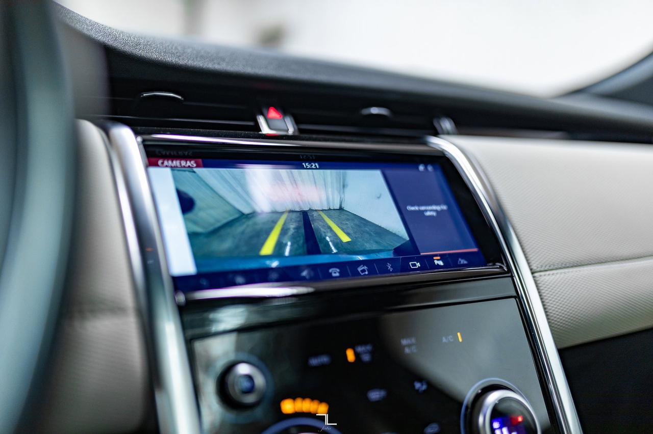 2020 Land Rover Discovery Sport AWD R-Dynamic SE Leather Roof Nav BCam Red Deer AB