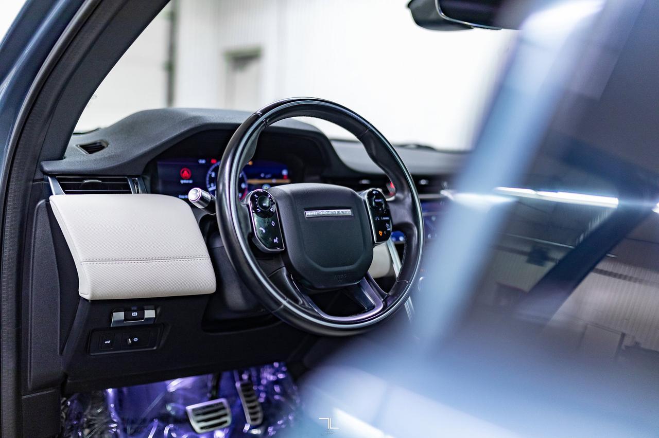 2020 Land Rover Discovery Sport AWD R-Dynamic SE Leather Roof Nav BCam Red Deer AB