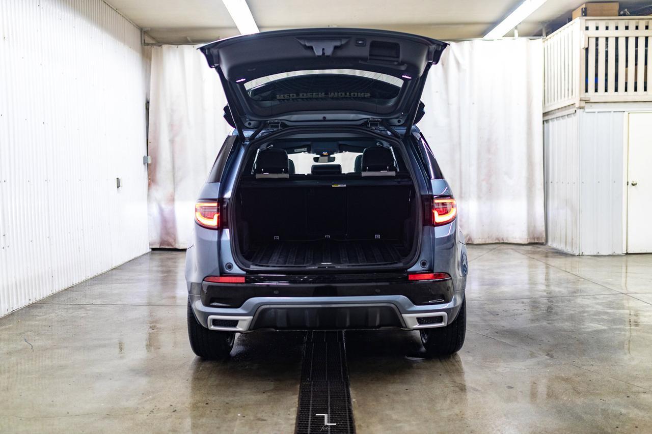 2020 Land Rover Discovery Sport AWD R-Dynamic SE Leather Roof Nav BCam Red Deer AB