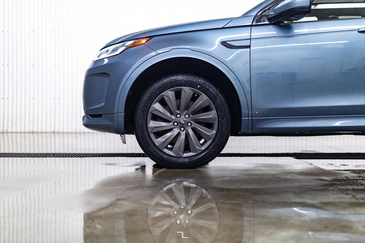 2020 Land Rover Discovery Sport AWD R-Dynamic SE Leather Roof Nav BCam Red Deer AB