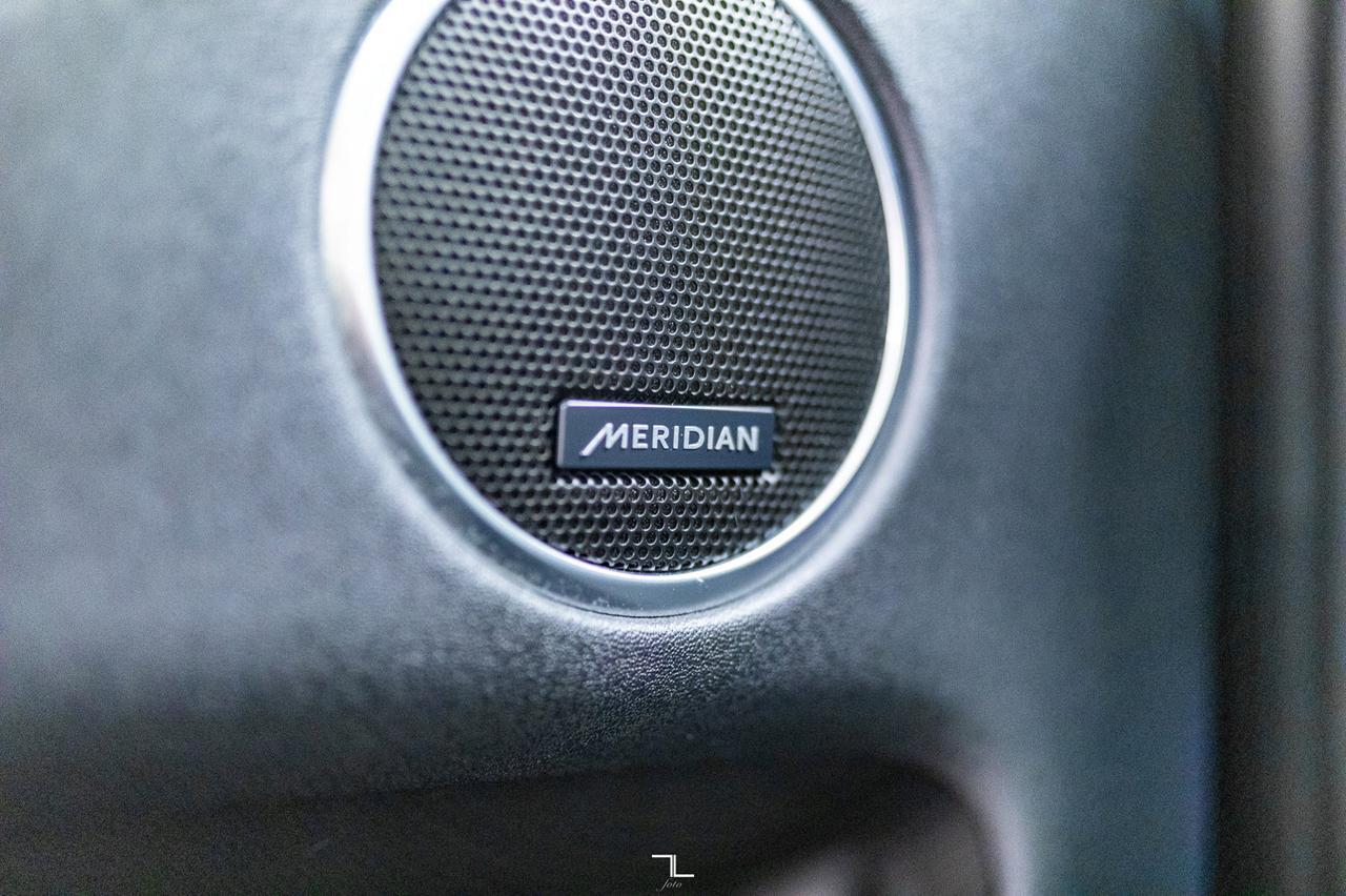 2020 Land Rover Discovery Sport AWD R-Dynamic SE Leather Roof Nav BCam Red Deer AB