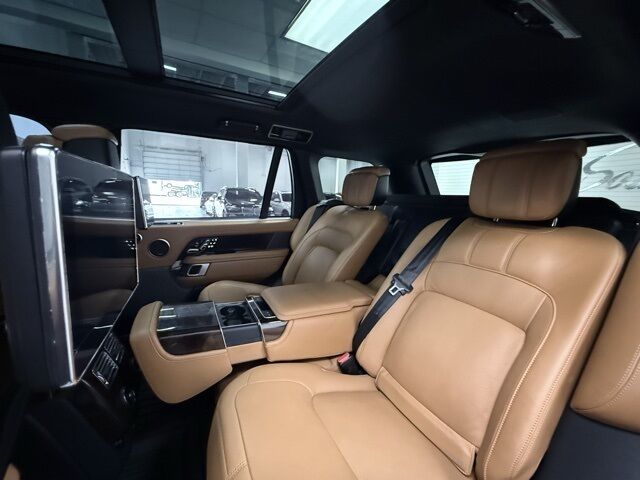 2020 Land Rover Range Rover Autobiography photo 15
