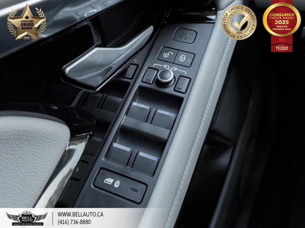 2020 Land Rover Range Rover Evoque SE | PANORAMIC SUNROOF | MERIDIAN SOUND | POWER AND MEMORY SEATS | ONSTAR | BACKUPCAM | NO ACCIDENT Toronto ON