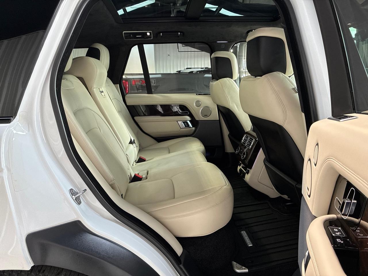 2020 Land Rover Range Rover P525 HSE, Vision Assist Pkg, Meridian Sound, Suede Headliner, Shadow Exterior Pkg, 4-Zone Climate, 20-Way H&C Seats Houston TX