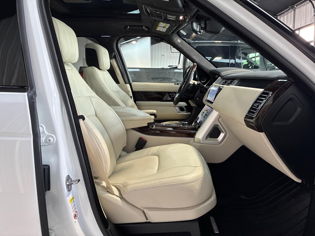 2020 Land Rover Range Rover P525 HSE, Vision Assist Pkg, Meridian Sound, Suede Headliner, Shadow Exterior Pkg, 4-Zone Climate, 20-Way H&C Seats Houston TX