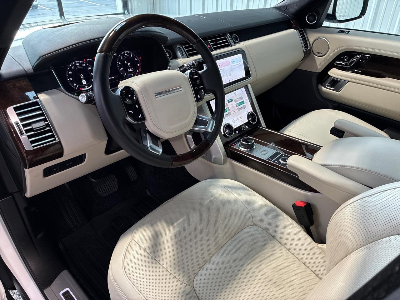 2020 Land Rover Range Rover P525 HSE, Vision Assist Pkg, Meridian Sound, Suede Headliner, Shadow Exterior Pkg, 4-Zone Climate, 20-Way H&C Seats Houston TX
