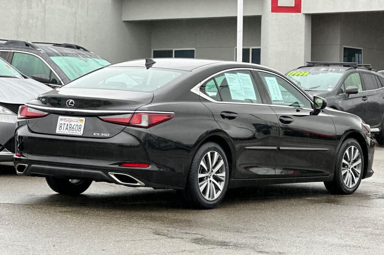 2020 Lexus ES