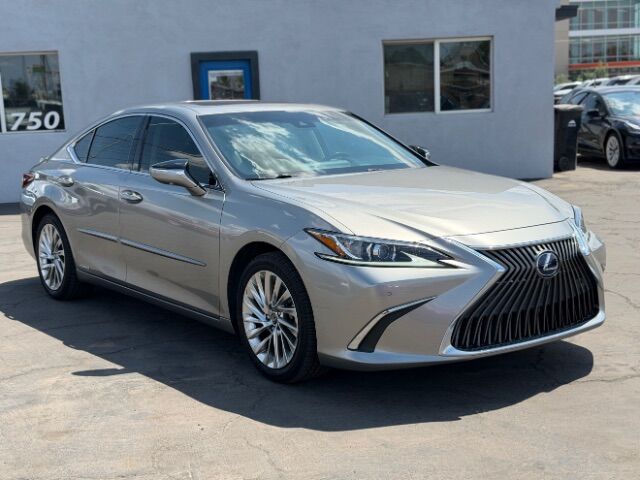 2020 Lexus ES 300h Luxury