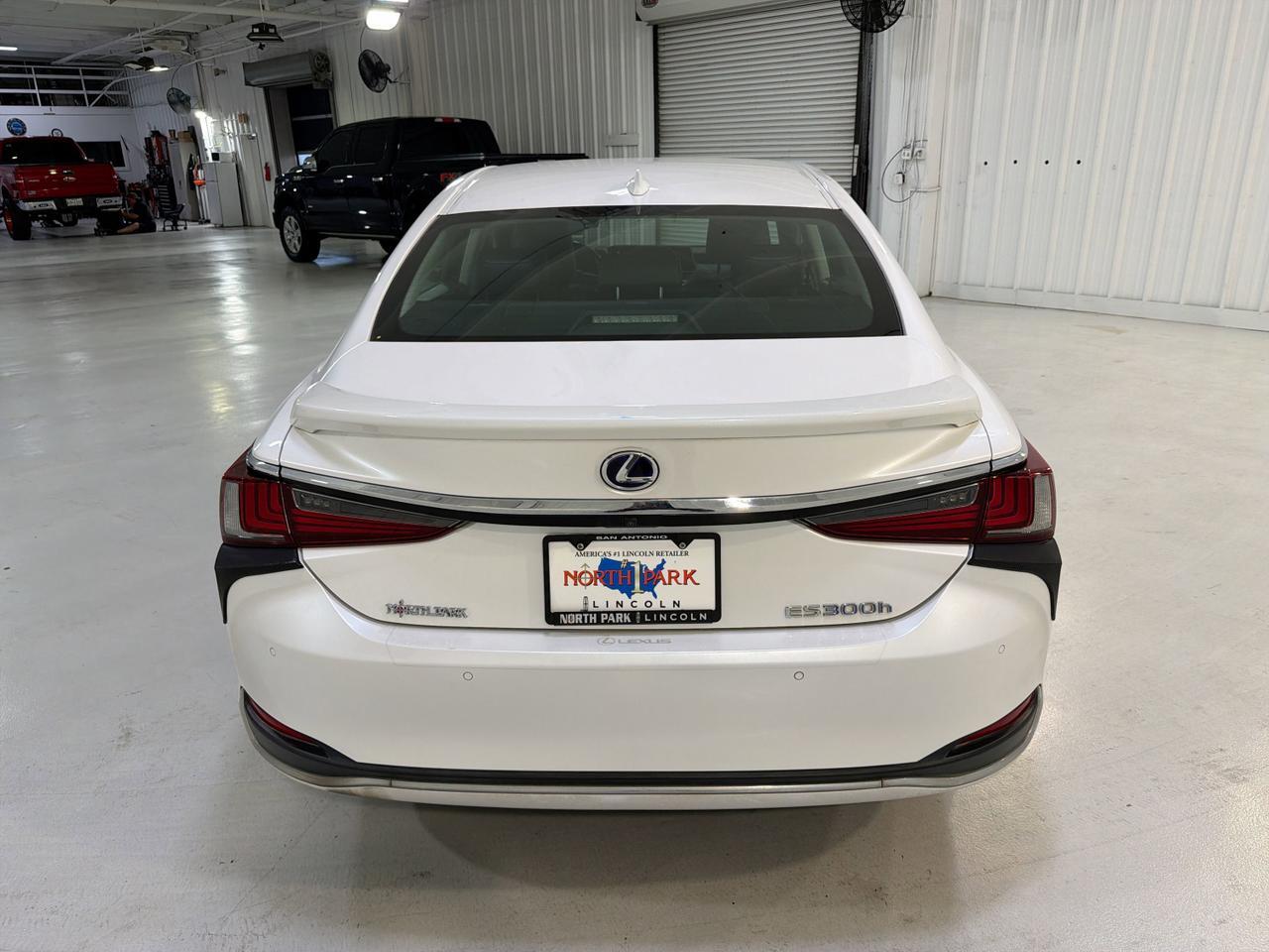 2020 Lexus ES 300h San Antonio TX