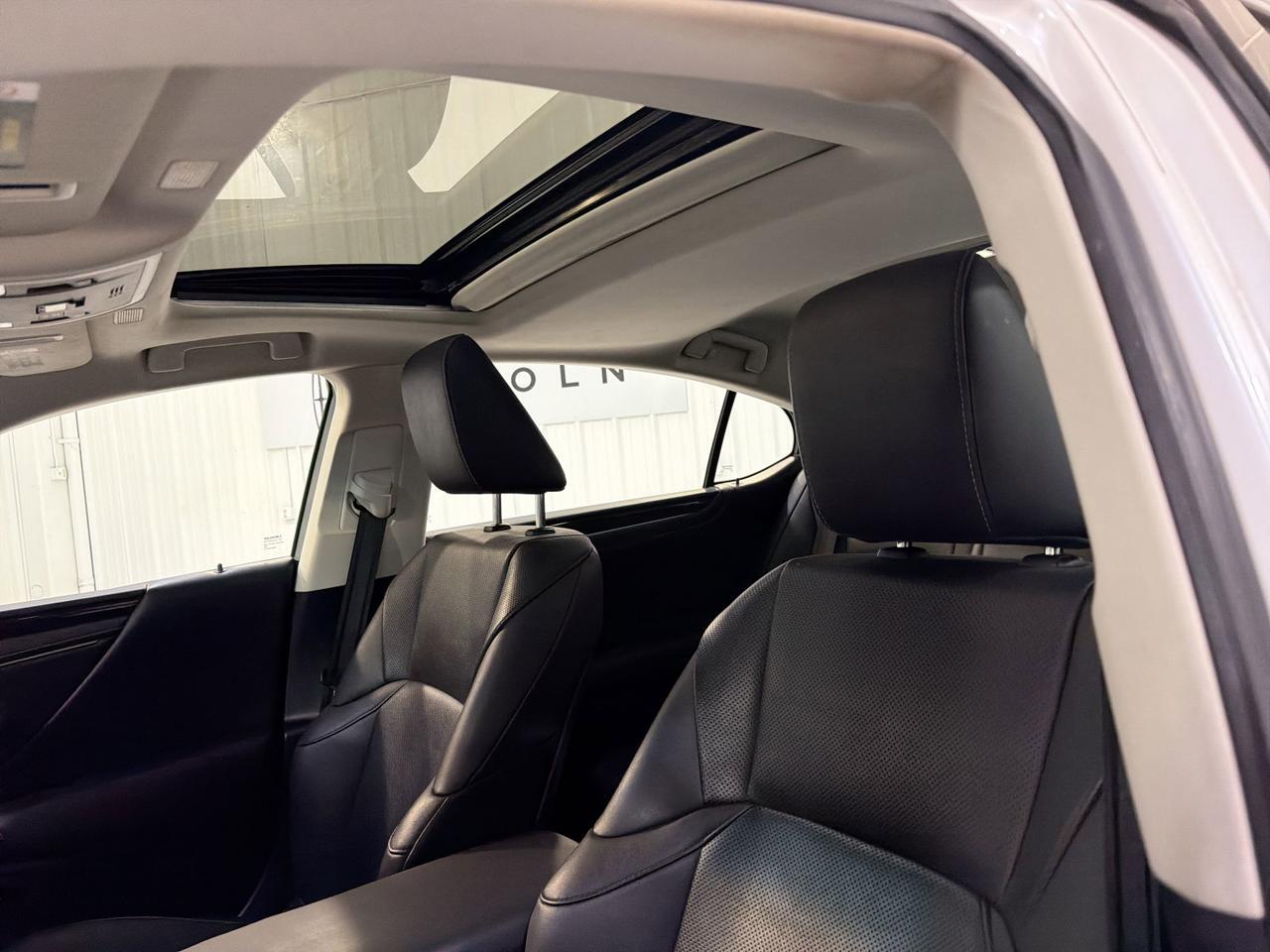 2020 Lexus ES 300h San Antonio TX