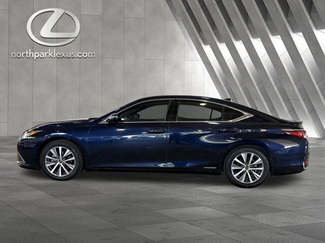 2020 Lexus ES 300h