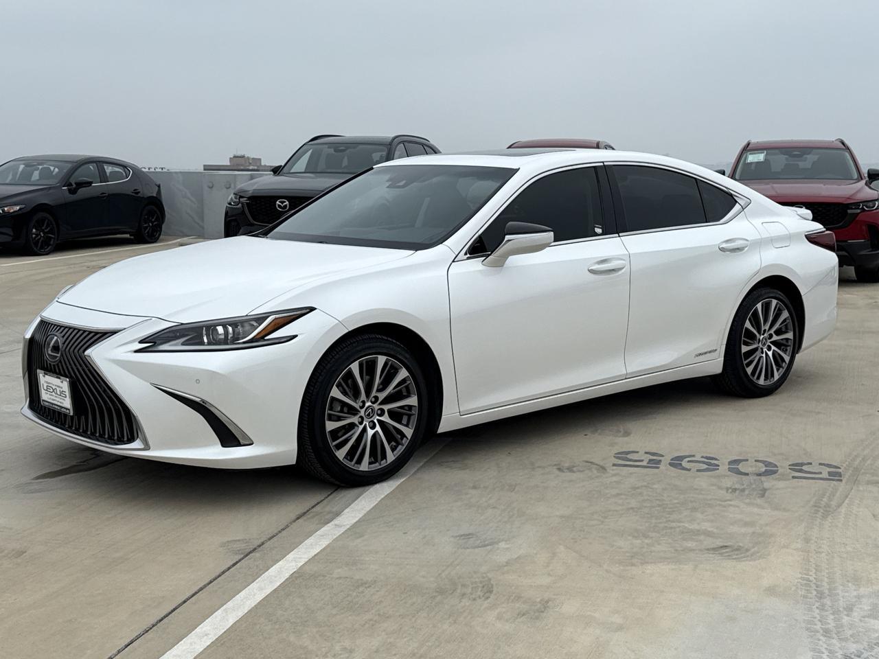 2020 Lexus ES 300h