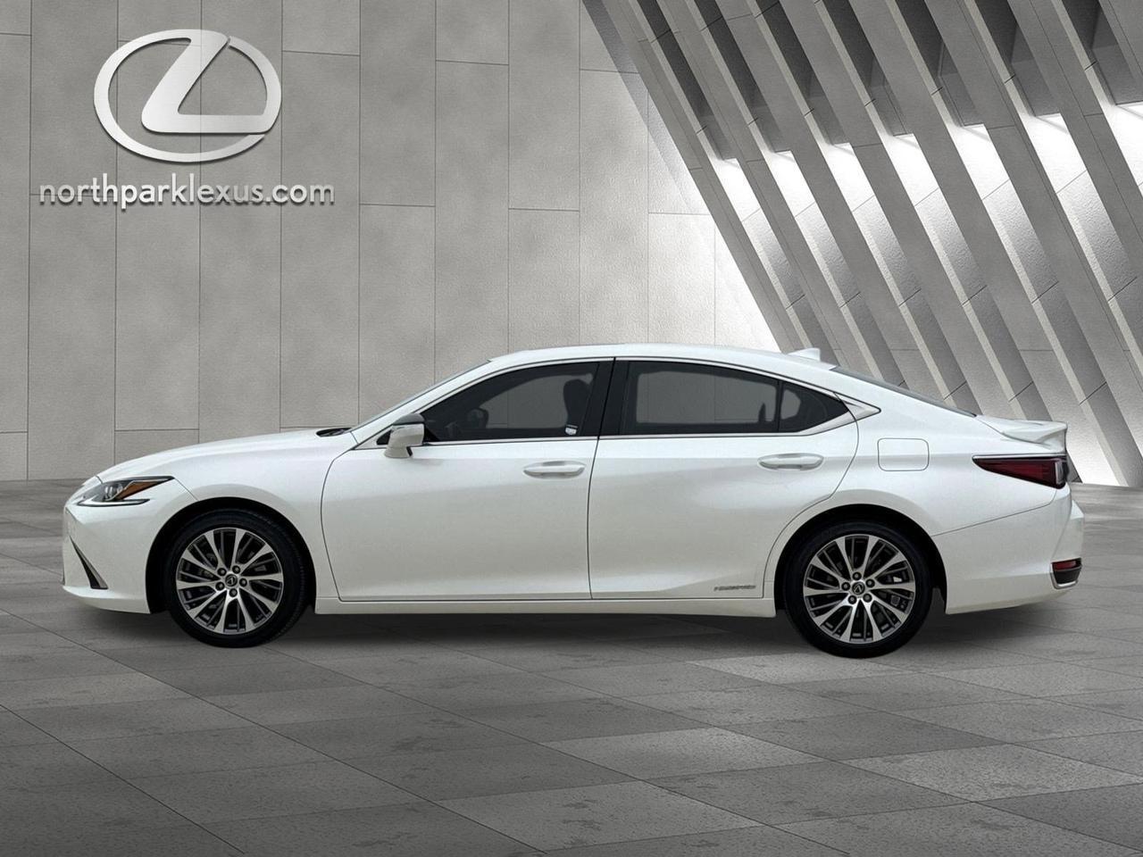 2020 Lexus ES 300h