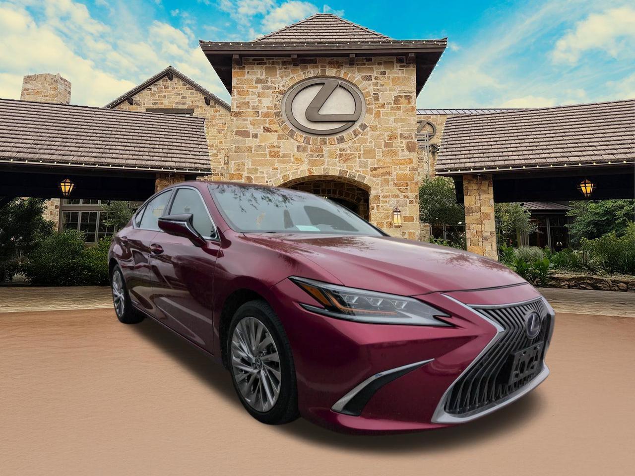 2020 Lexus ES 300h Ultra Luxury