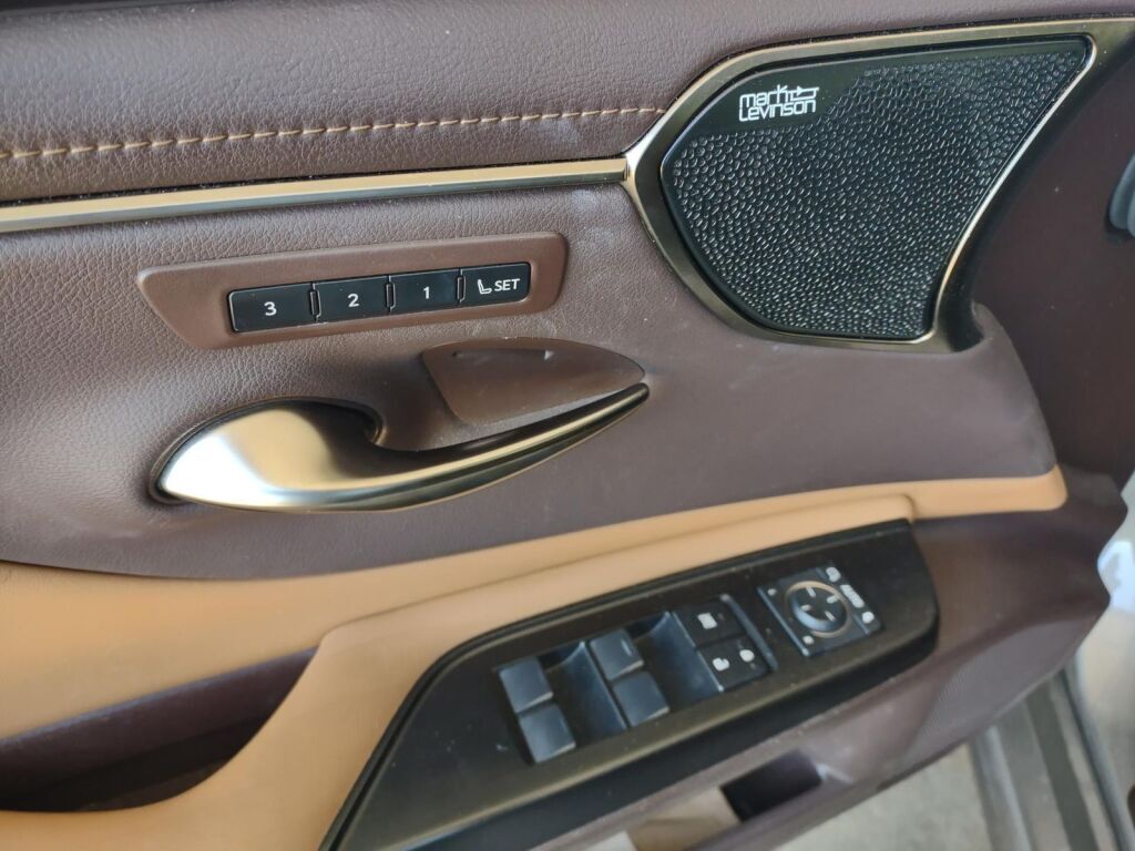 2020 Lexus ES 300h Ultra Luxury Richmond VA