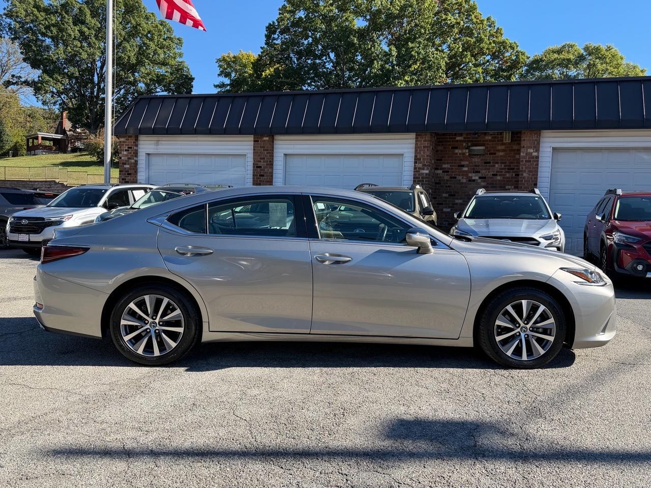 2020 Lexus ES 350 Base