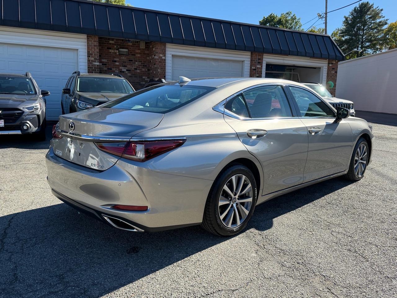 2020 Lexus ES 350 Base