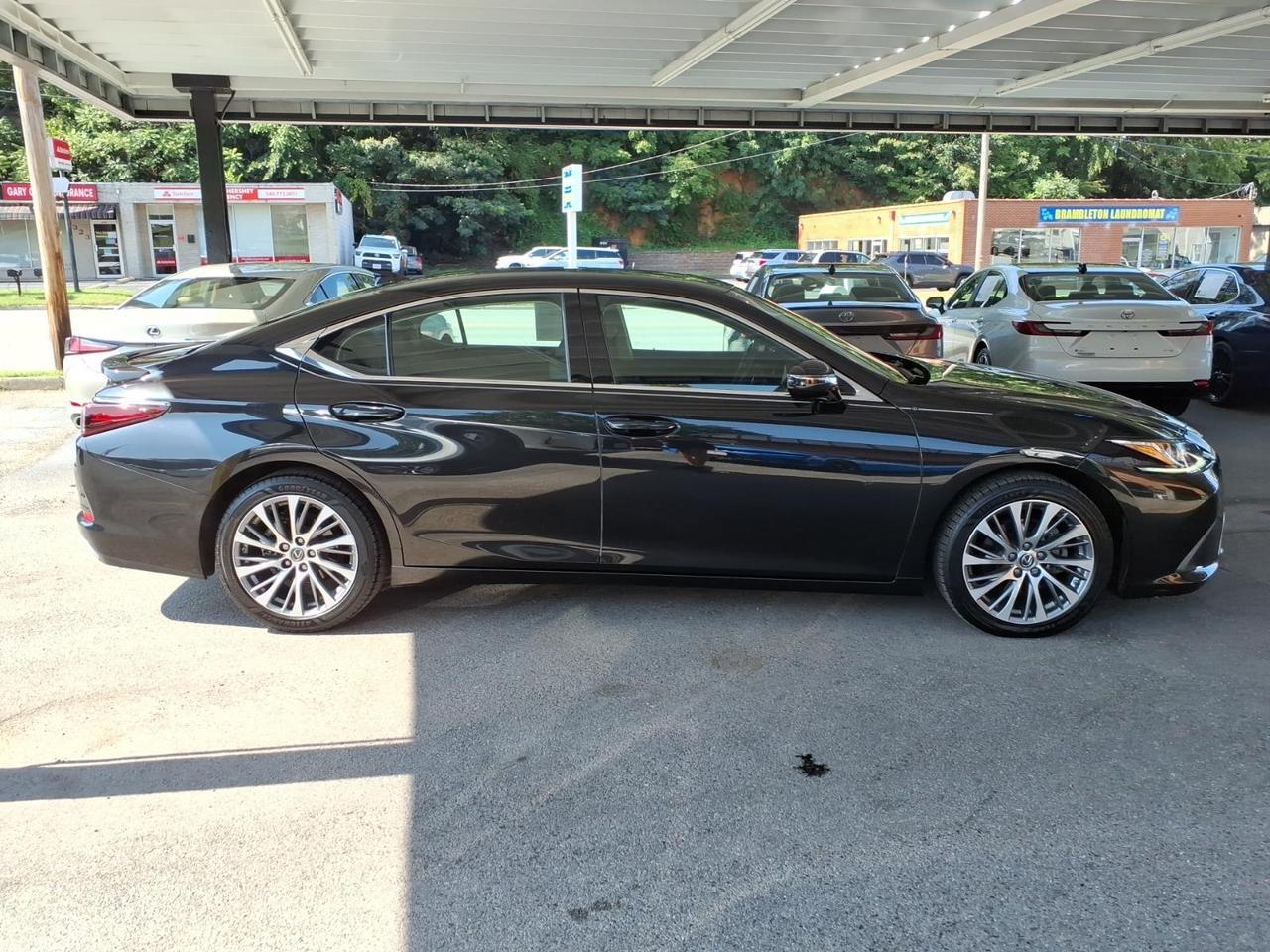 2020 Lexus ES 350 Base