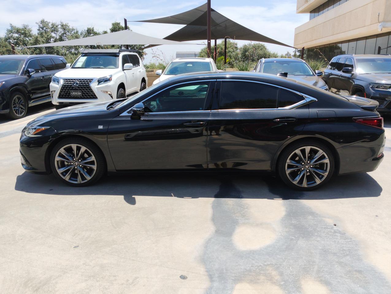 2020 Lexus ES