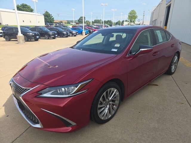 2020 Lexus ES 350 Luxury West Burlington IA