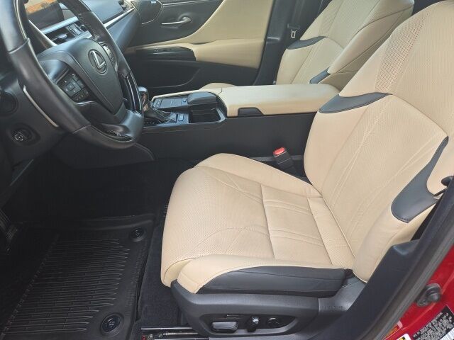 2020 Lexus ES 350 Luxury West Burlington IA