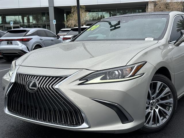 2020 Lexus ES Base