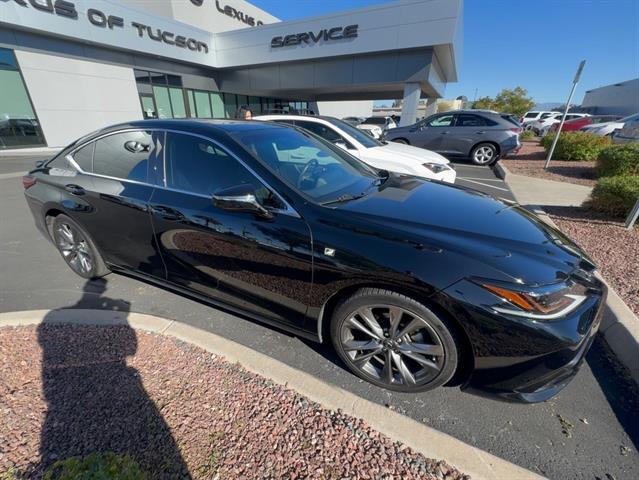 2020 Lexus ES F SPORT