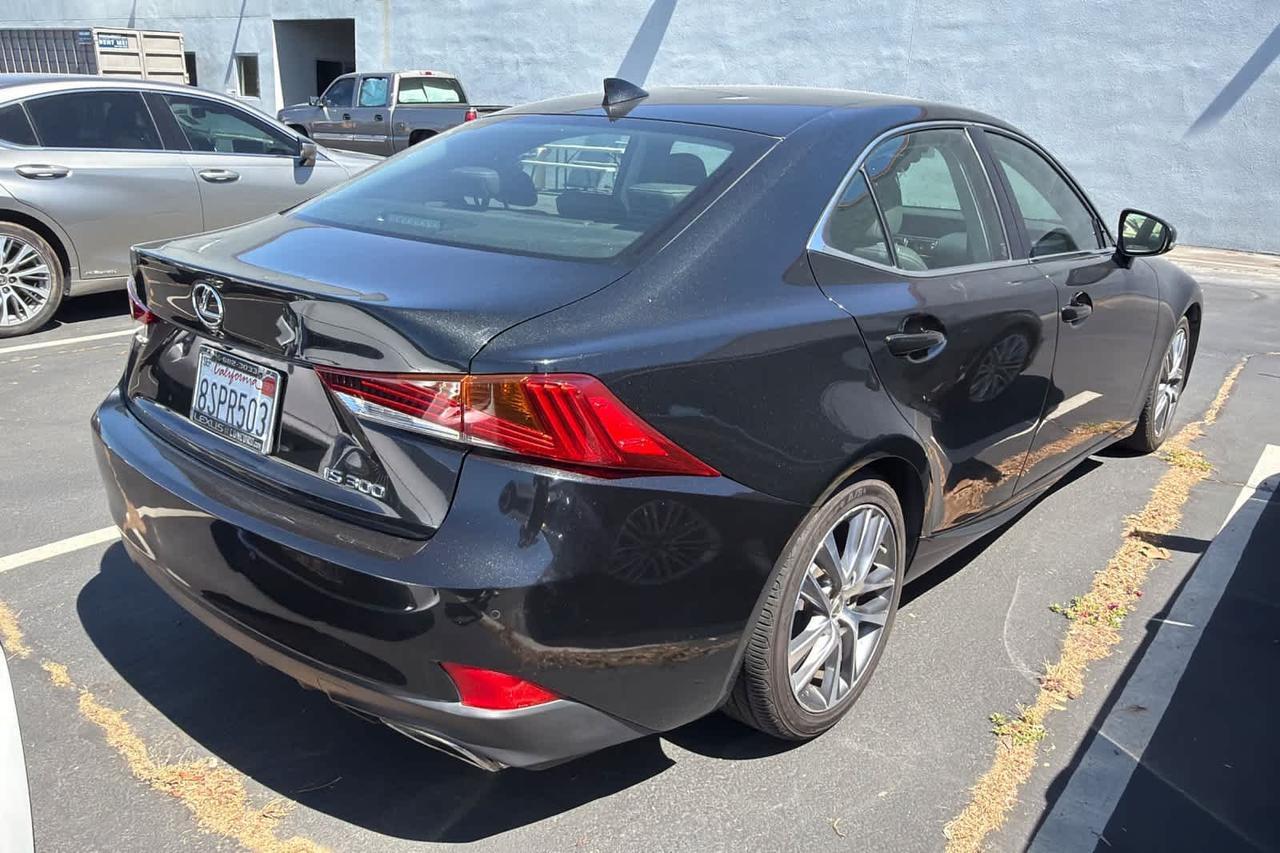 2020 Lexus IS 300