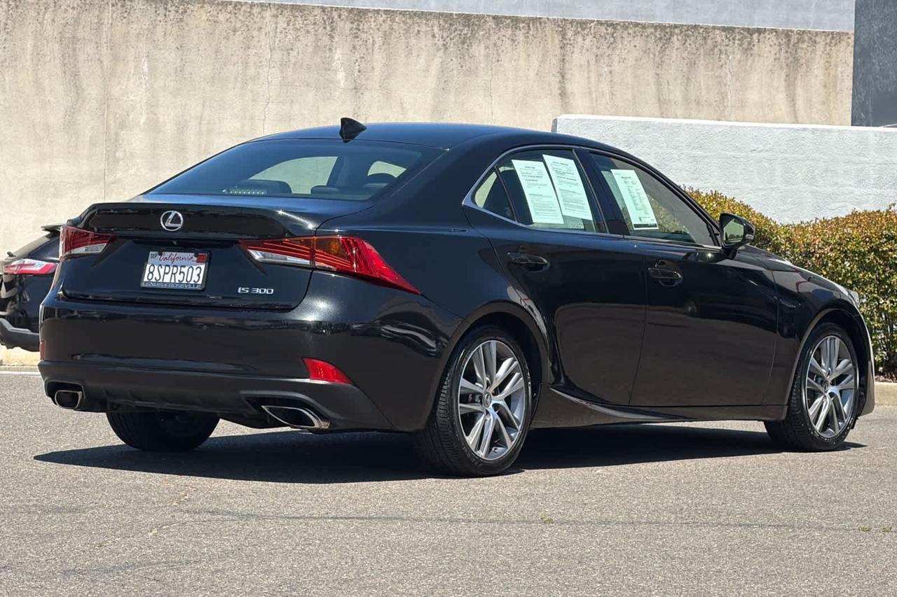 2020 Lexus IS 300