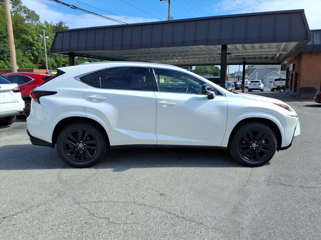 2020 Lexus NX 300 .