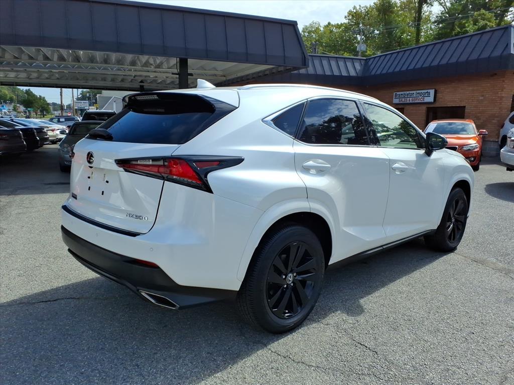 2020 Lexus NX 300 .