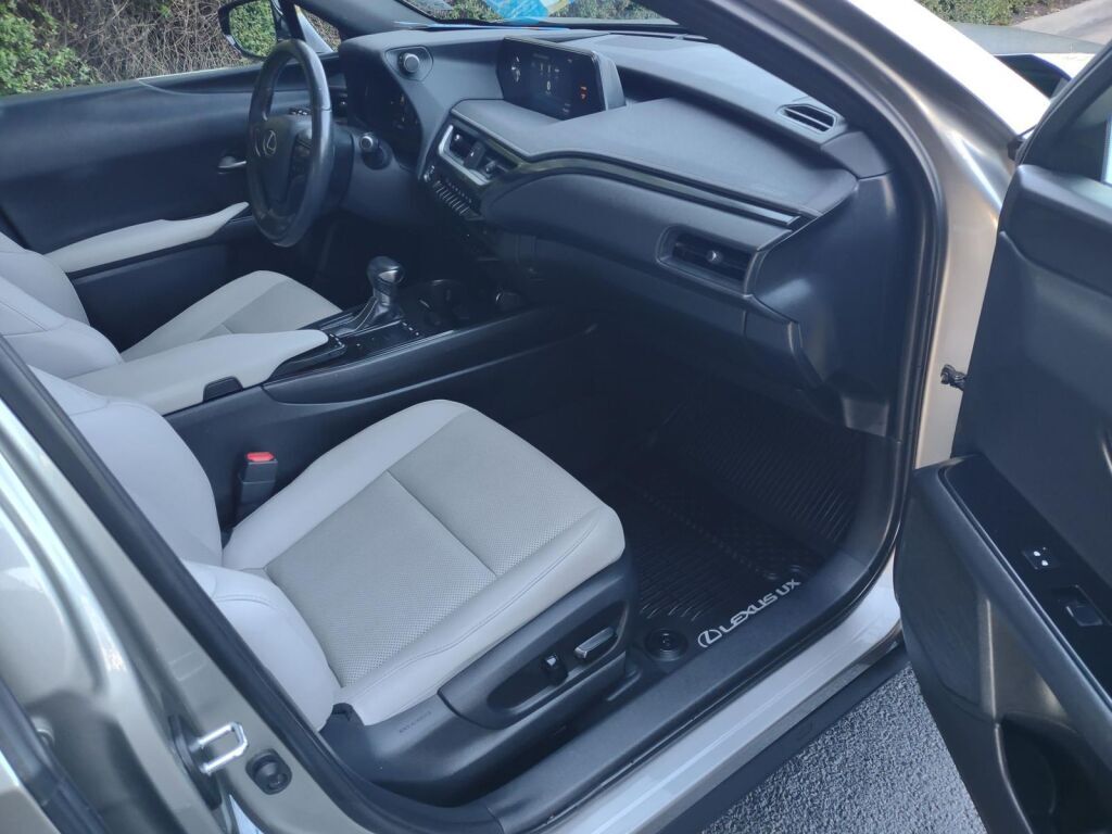 2020 Lexus UX 250h Base Richmond VA