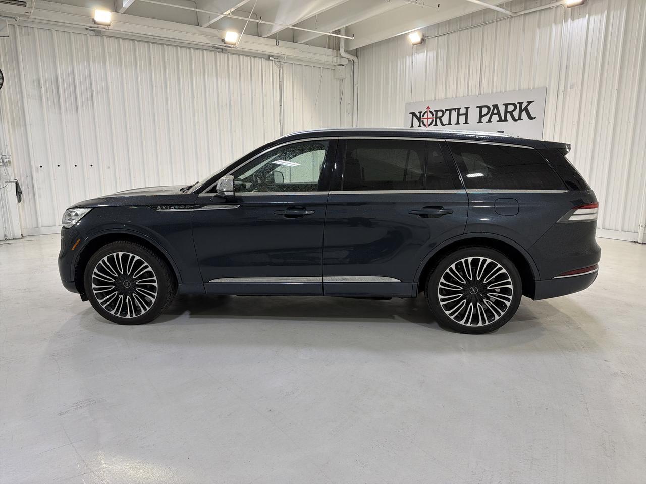 2020 Lincoln Aviator Black Label