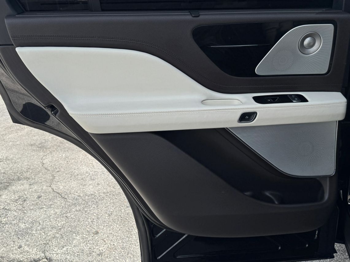 2020 Lincoln Aviator Black Label Sport Utility 4D