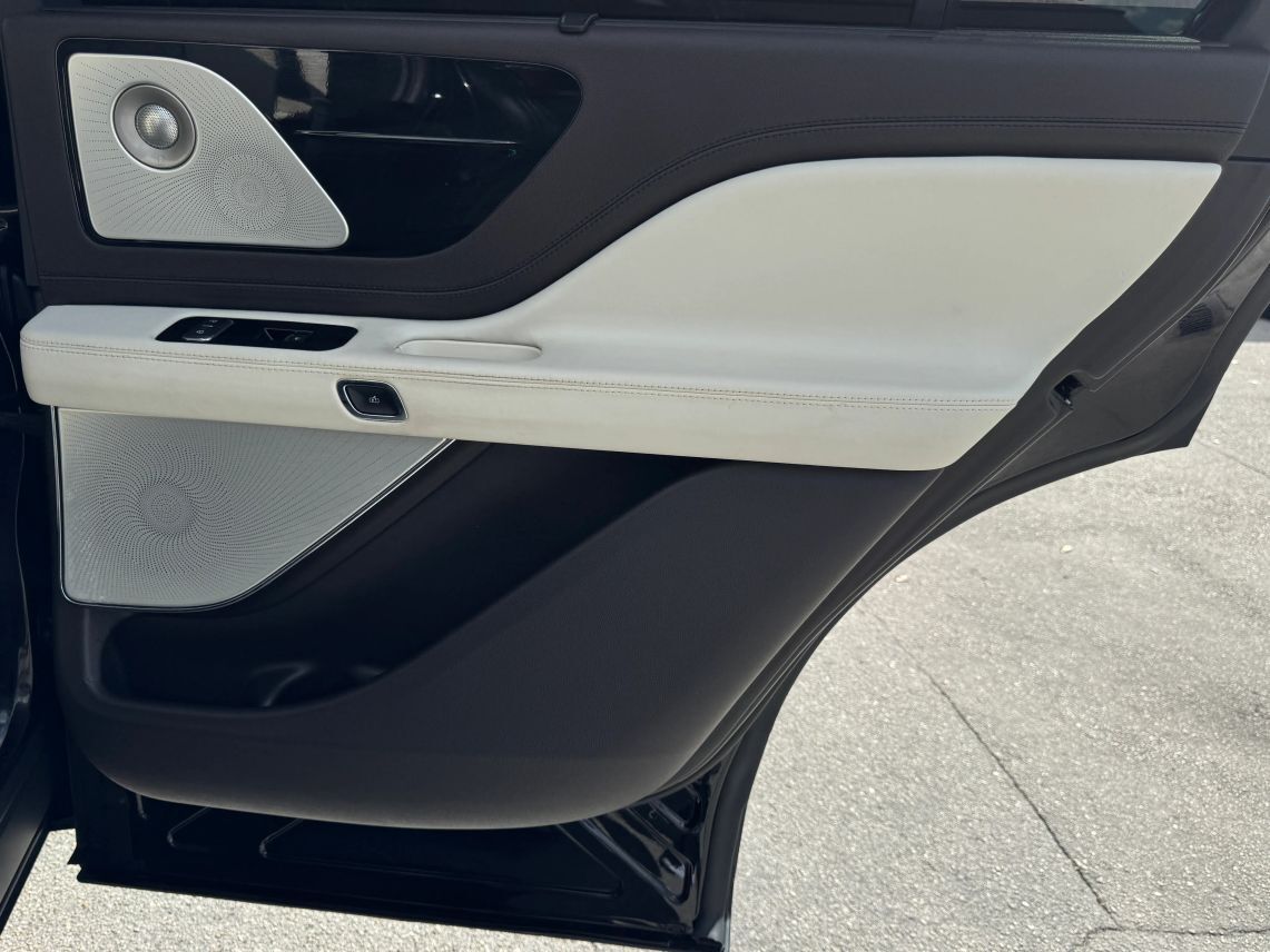 2020 Lincoln Aviator Black Label Sport Utility 4D