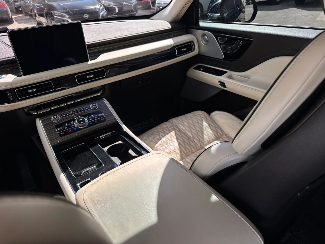 2020 Lincoln Aviator Black Label Sport Utility 4D