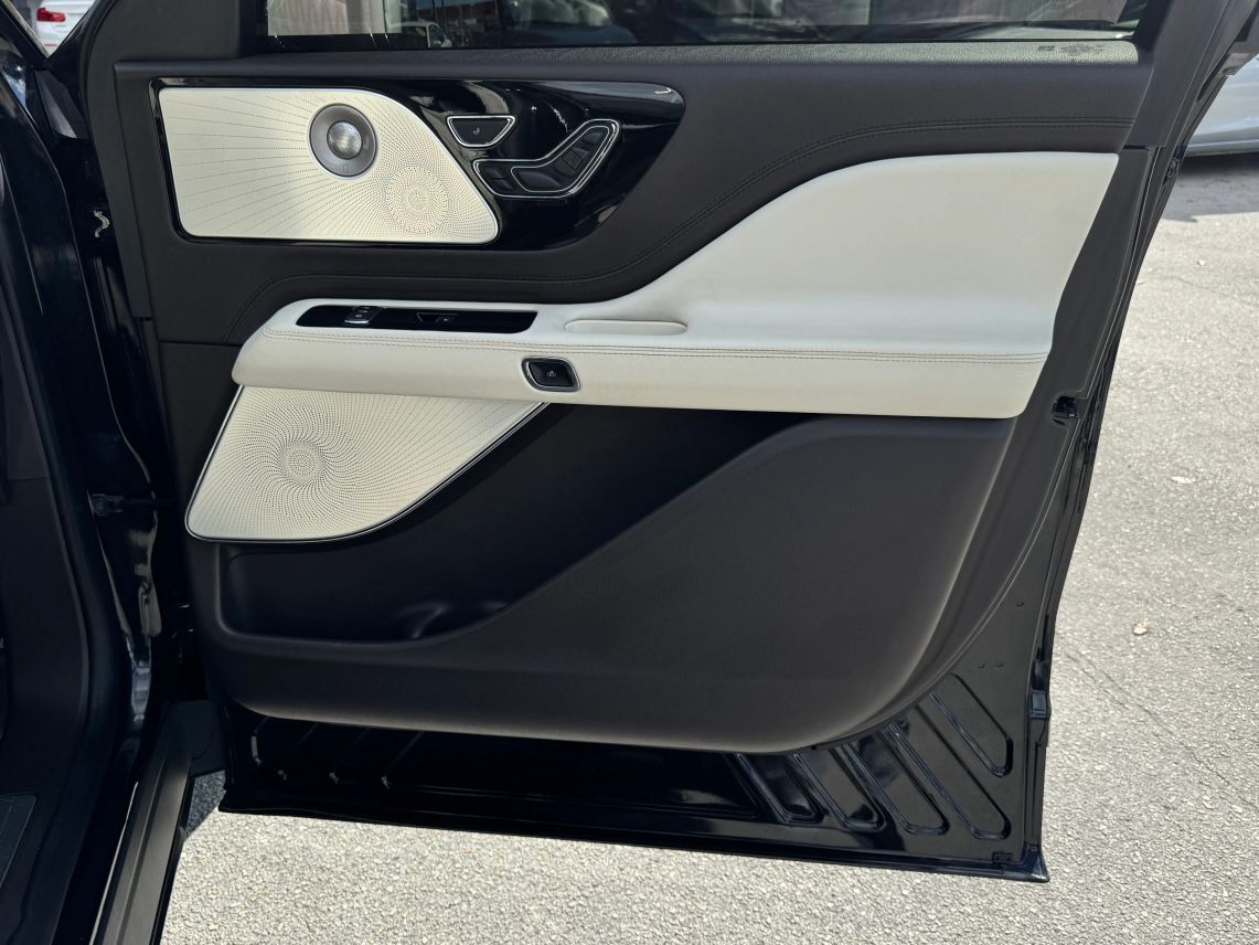 2020 Lincoln Aviator Black Label Sport Utility 4D