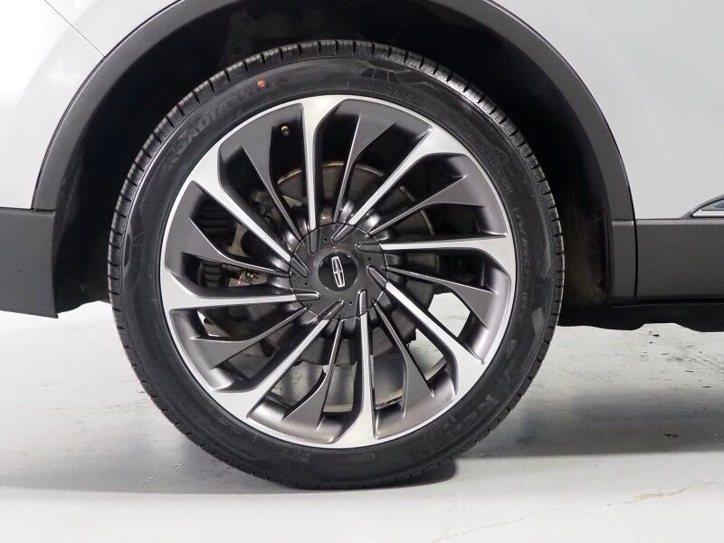 2020 Lincoln Aviator Reserve AWD *GROUP 202A, DYNAMIC HANDLING PKG, HEADS-UP DISPLAY, NAVIGATION, ADAPTIVE CRUISE, SAFETY ALERTS, 360 CAMERAS, PANO VISTA ROOF, LEATHER, CLIMATE/MASSAGE SEATS, 2ND ROW CAPTAIN'S, REVEL AUDIO, 22 INCH WHEELS Round Rock TX