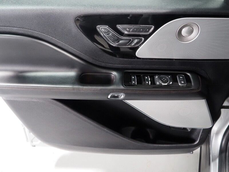 2020 Lincoln Aviator Reserve AWD *GROUP 202A, DYNAMIC HANDLING PKG, HEADS-UP DISPLAY, NAVIGATION, ADAPTIVE CRUISE, SAFETY ALERTS, 360 CAMERAS, PANO VISTA ROOF, LEATHER, CLIMATE/MASSAGE SEATS, 2ND ROW CAPTAIN'S, REVEL AUDIO, 22 INCH WHEELS Round Rock TX