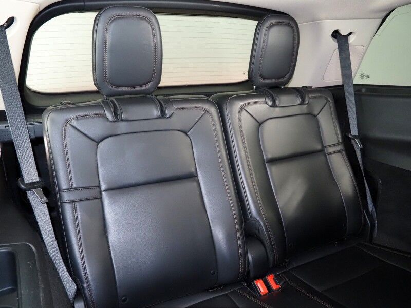 2020 Lincoln Aviator Reserve AWD *GROUP 202A, DYNAMIC HANDLING PKG, HEADS-UP DISPLAY, NAVIGATION, ADAPTIVE CRUISE, SAFETY ALERTS, 360 CAMERAS, PANO VISTA ROOF, LEATHER, CLIMATE/MASSAGE SEATS, 2ND ROW CAPTAIN'S, REVEL AUDIO, 22 INCH WHEELS Round Rock TX