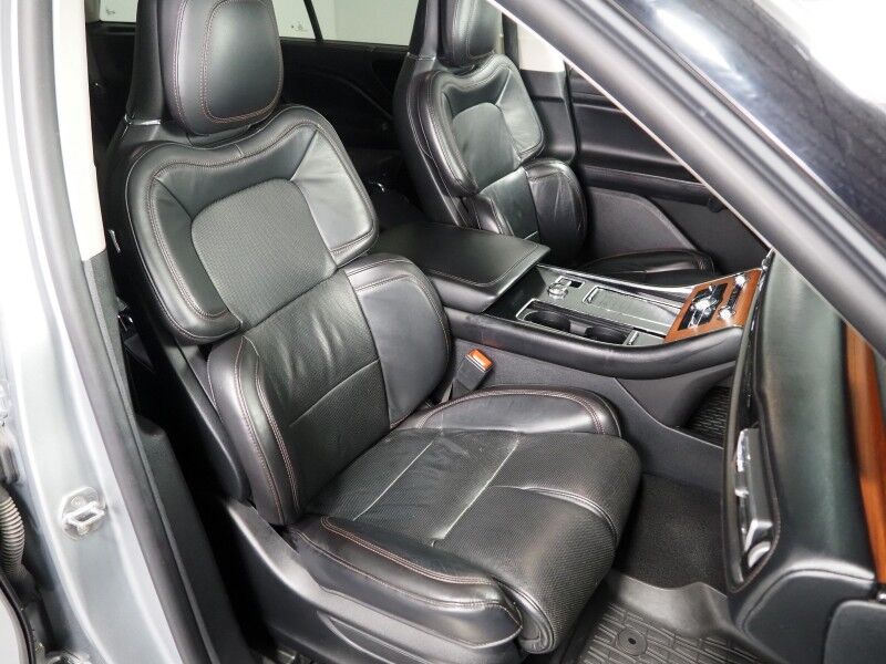 2020 Lincoln Aviator Reserve AWD *GROUP 202A, DYNAMIC HANDLING PKG, HEADS-UP DISPLAY, NAVIGATION, ADAPTIVE CRUISE, SAFETY ALERTS, 360 CAMERAS, PANO VISTA ROOF, LEATHER, CLIMATE/MASSAGE SEATS, 2ND ROW CAPTAIN'S, REVEL AUDIO, 22 INCH WHEELS