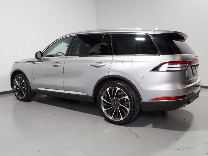 2020 Lincoln Aviator Reserve AWD *GROUP 202A, DYNAMIC HANDLING PKG, HEADS-UP DISPLAY, NAVIGATION, ADAPTIVE CRUISE, SAFETY ALERTS, 360 CAMERAS, PANO VISTA ROOF, LEATHER, CLIMATE/MASSAGE SEATS, 2ND ROW CAPTAIN'S, REVEL AUDIO, 22 INCH WHEELS Round Rock TX