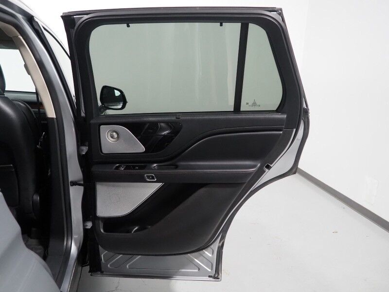 2020 Lincoln Aviator Reserve AWD *GROUP 202A, DYNAMIC HANDLING PKG, HEADS-UP DISPLAY, NAVIGATION, ADAPTIVE CRUISE, SAFETY ALERTS, 360 CAMERAS, PANO VISTA ROOF, LEATHER, CLIMATE/MASSAGE SEATS, 2ND ROW CAPTAIN'S, REVEL AUDIO, 22 INCH WHEELS Round Rock TX