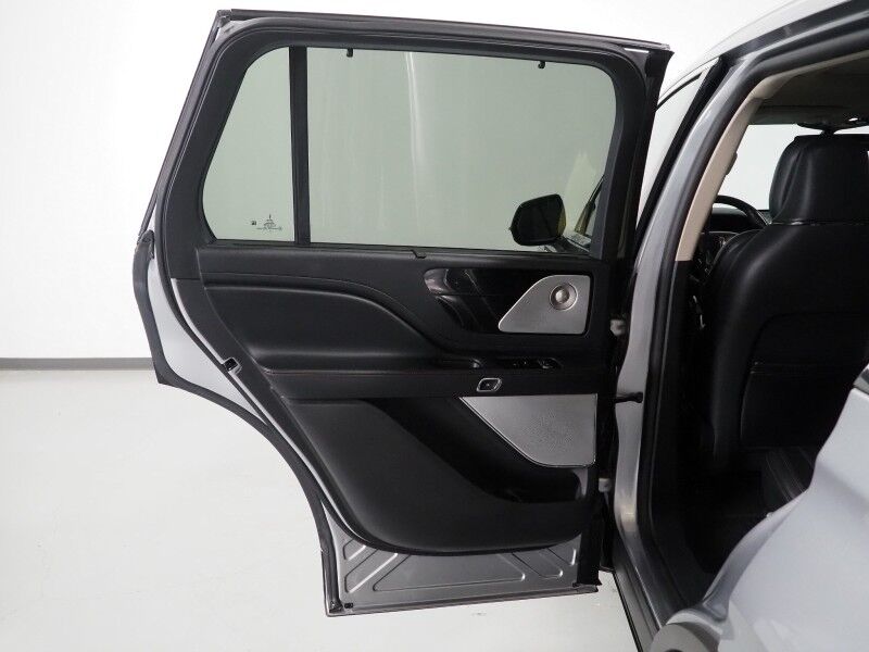 2020 Lincoln Aviator Reserve AWD *GROUP 202A, DYNAMIC HANDLING PKG, HEADS-UP DISPLAY, NAVIGATION, ADAPTIVE CRUISE, SAFETY ALERTS, 360 CAMERAS, PANO VISTA ROOF, LEATHER, CLIMATE/MASSAGE SEATS, 2ND ROW CAPTAIN'S, REVEL AUDIO, 22 INCH WHEELS Round Rock TX