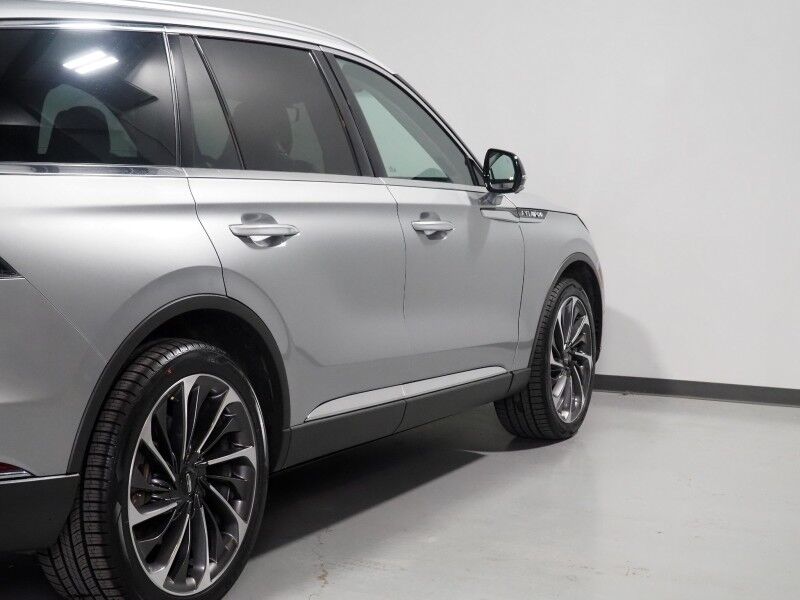 2020 Lincoln Aviator Reserve AWD *GROUP 202A, DYNAMIC HANDLING PKG, HEADS-UP DISPLAY, NAVIGATION, ADAPTIVE CRUISE, SAFETY ALERTS, 360 CAMERAS, PANO VISTA ROOF, LEATHER, CLIMATE/MASSAGE SEATS, 2ND ROW CAPTAIN'S, REVEL AUDIO, 22 INCH WHEELS Round Rock TX