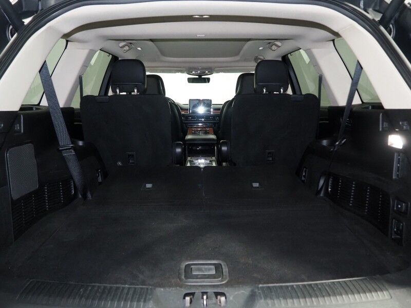 2020 Lincoln Aviator Reserve AWD *GROUP 202A, DYNAMIC HANDLING PKG, HEADS-UP DISPLAY, NAVIGATION, ADAPTIVE CRUISE, SAFETY ALERTS, 360 CAMERAS, PANO VISTA ROOF, LEATHER, CLIMATE/MASSAGE SEATS, 2ND ROW CAPTAIN'S, REVEL AUDIO, 22 INCH WHEELS Round Rock TX